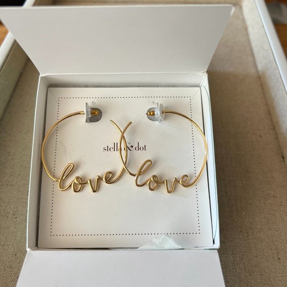 Stella & Dot Love Hoops - Picture 1 of 1